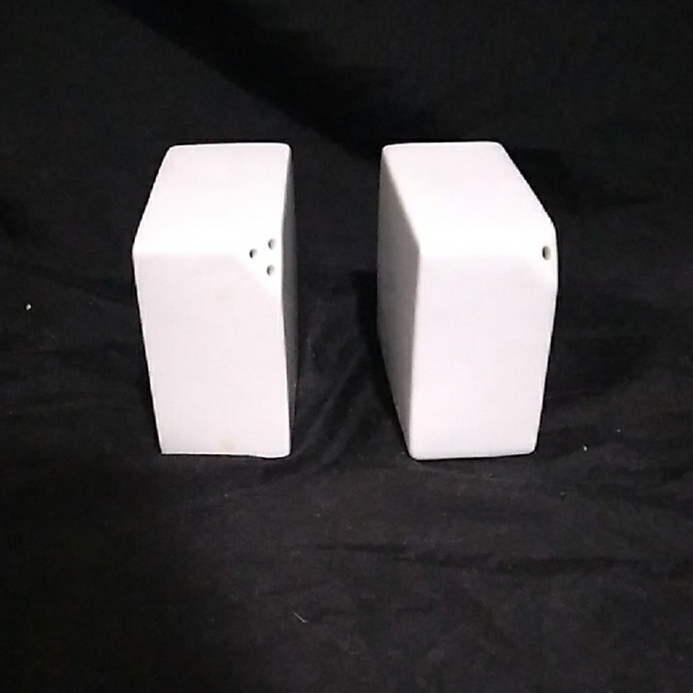 Vintage Japan Architectural Salt & Pepper Shakers By Hakusan Masahiro Mori (S1) - Picture 4 of 8